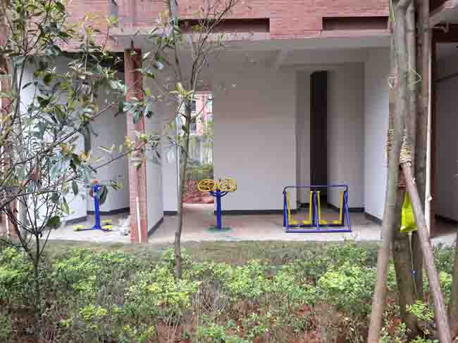 长沙海德公园健身器材实例,湖南室外健身器材,湖南室外休闲椅,湖南儿童滑梯,湖南运动场地,长沙人造草皮,长沙室内外运动地板,长沙球场围栏,长沙室外健身器材,长沙室外休闲椅,长沙儿童滑梯,长沙运动场地,长沙多威体育用品有限公司