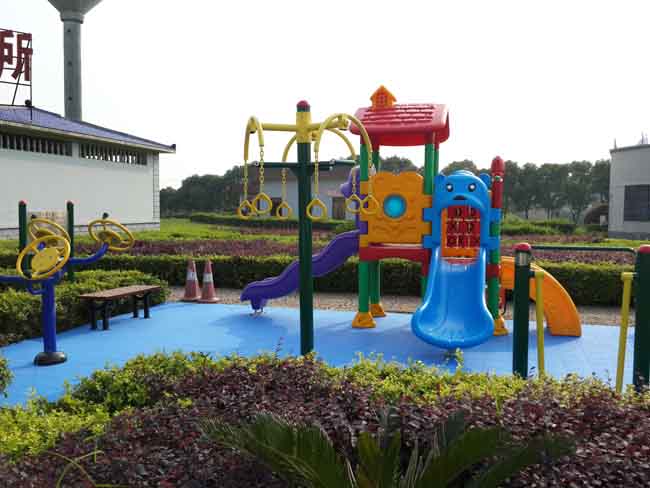 G4高速昭山服务区健身器材实例,湖南室外健身器材,湖南室外休闲椅,湖南儿童滑梯,湖南运动场地,长沙人造草皮,长沙室内外运动地板,长沙球场围栏,长沙室外健身器材,长沙室外休闲椅,长沙儿童滑梯,长沙运动场地,长沙多威体育用品有限公司