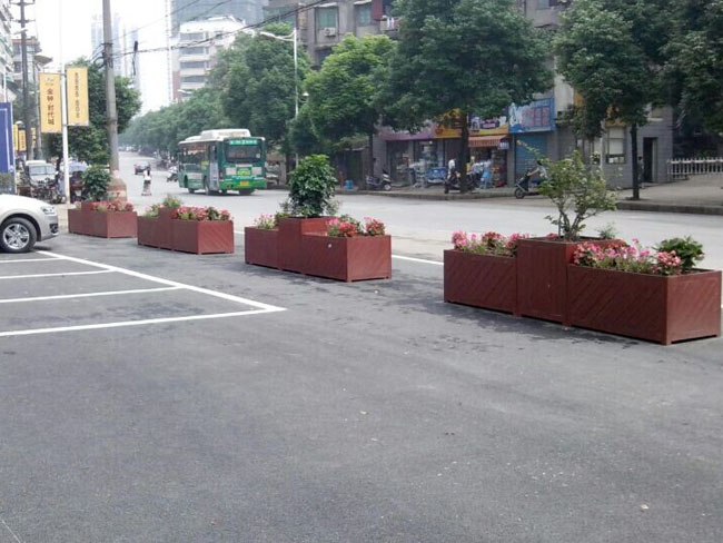 衡阳天嘉翰廷花箱实例,湖南室外健身器材,湖南室外休闲椅,湖南儿童滑梯,湖南运动场地,长沙人造草皮,长沙室内外运动地板,长沙球场围栏,长沙室外健身器材,长沙室外休闲椅,长沙儿童滑梯,长沙运动场地,长沙多威体育用品有限公司