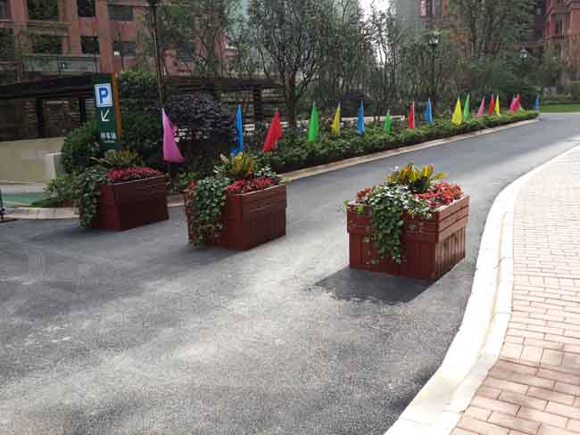 湘潭小区防腐木花箱,湖南室外健身器材,湖南室外休闲椅,湖南儿童滑梯,湖南运动场地,长沙人造草皮,长沙室内外运动地板,长沙球场围栏,长沙室外健身器材,长沙室外休闲椅,长沙儿童滑梯,长沙运动场地,长沙多威体育用品有限公司