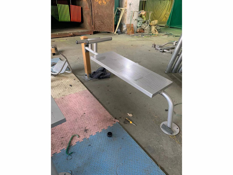 高档塑钢健身器材 三位坐蹬,湖南室外健身器材,湖南室外休闲椅,湖南儿童滑梯,湖南运动场地,长沙人造草皮,长沙室内外运动地板,长沙球场围栏,长沙室外健身器材,长沙室外休闲椅,长沙儿童滑梯,长沙运动场地,长沙多威体育用品有限公司